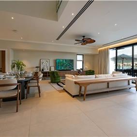 Selection of 5 bedroom seafront villas with pool on Ciovo near Trogir, sleeps 10